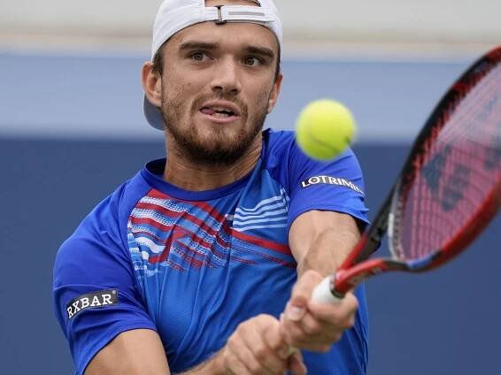 US Open: Menšík měl tři mečboly, ale končí. Macháč i Muchová v osmifinále