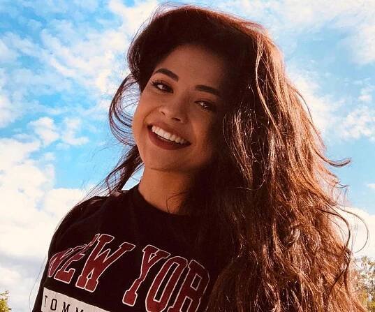 Selina Mour Biography - Facts, Childhood, Family Life & Achievements