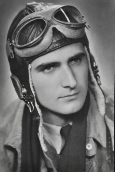 Absolvent Vojenské letecké akademie Hradec Králové poručík Josef Zeman / 1948