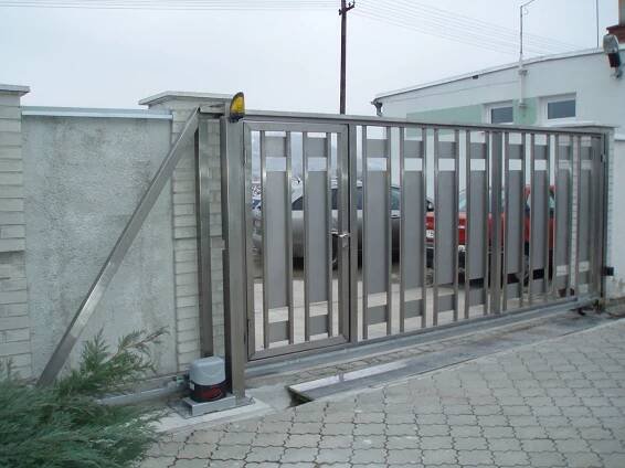 Geopart - garážová vrata a brány foto 2