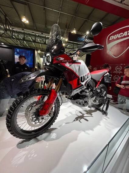 DMOTO | Moto novinky pro sezónu 2024 z EICMA Milano