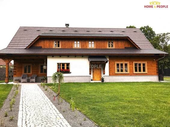 Roubenka 388 m2 pozemek 1680