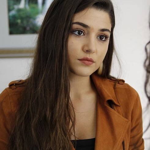 Güneşin Kızları - Episode 18 (E18) (2015)