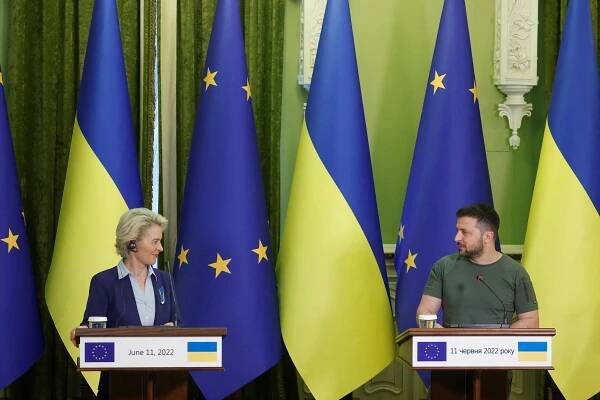 Stanovisko Evropské komise ke kandidátskému statusu Ukrajiny bude příští týden, oznámila její šéfka