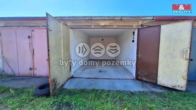 Pronájem, Garáž, 17 m2, Hradec Králové