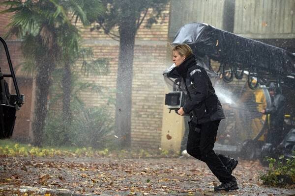 Maggie Grace - V oku hurikánu - Z natáčení