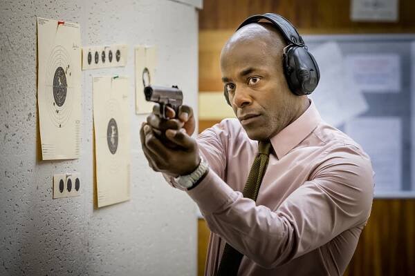Safe House - Episode 4 - Z filmu - Paterson Joseph