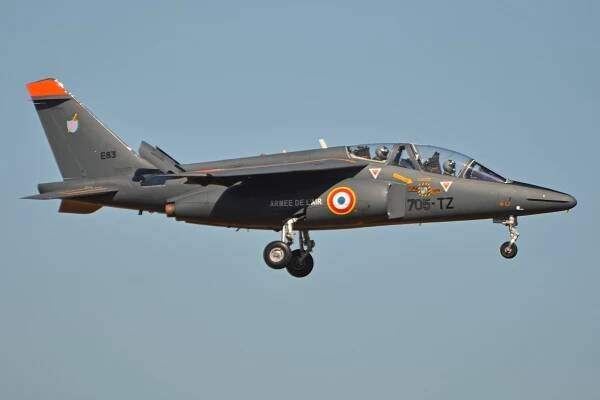 Súbor:Dassault Alpha Jet E 'E83 - 705-TZ' (25958368913).jpg