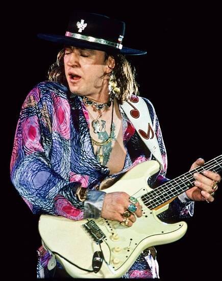 Stevie Ray Vaughan – “Tin Pan Alley” (FULL) - Guitarforce.com