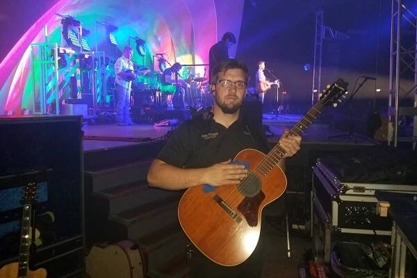 Josh Turner – David Spires