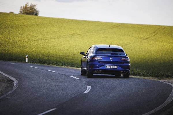 TEST Volkswagen Arteon R Shooting Brake: Až príliš dobrý? 1