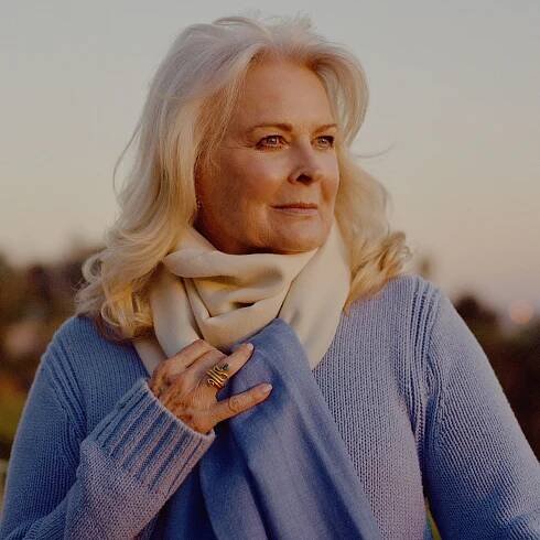 To the Manor Born: Candice Bergen’s Effortless Ennui
