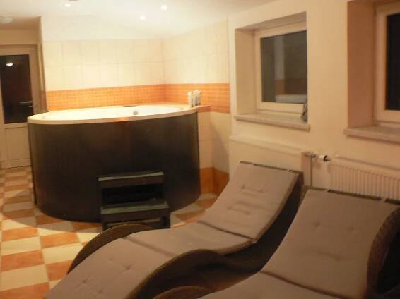 Biofarma Pod Hájkem - wellness centrum - Horní Branná