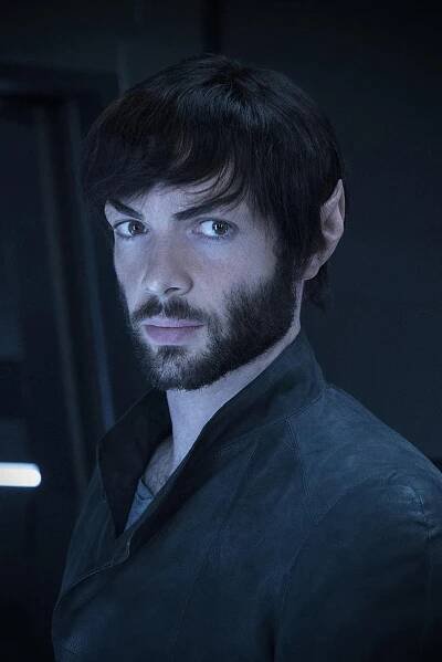 DSC @ NYCC Part 2 – Sonequa Martin-Green, Anson Mount, & Ethan Peck Interviews – Women at Warp