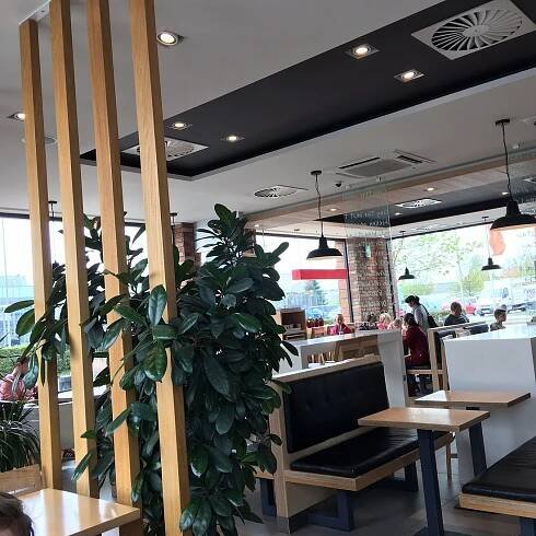 KFC ČESKÉ BUDĚJOVICE DT, Ceske Budejovice - Restaurant Reviews, Photos & Phone Number - Tripadvisor