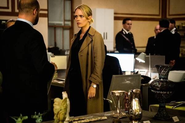 Lovci prokletých pokladů - Po stopě projektu Athéna - Z filmu - Katia Winter