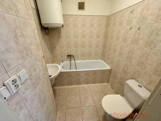 Nabízím místo/pokoj Ústí nad Labem, , 3.500Kč/měsíc/(osobu)