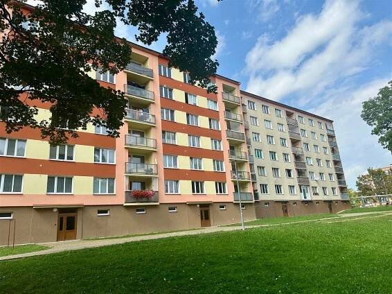 Pronájem bytu 1+1 37 m2, Cheb - Reality Cheb