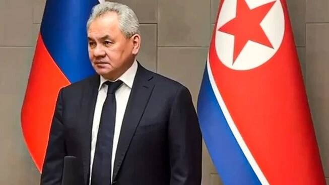 Šojgu opět nakupuje zbraně v Severní Koreji