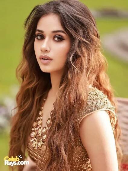 Jannat Zubair Rahmani Biography-1