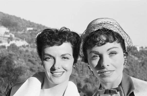 Jane Russell et Jeanne Crain
