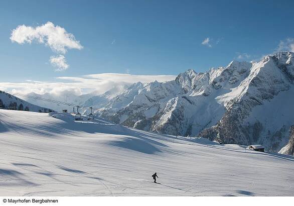 Zillertal 3000 / Hintertux - Lyžování 2024/25 | Nev-Dama.cz