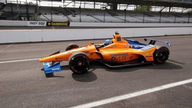McLaren uvažoval, že Alonsovi koupí místo v Indy 500. Nebylo by to správné, odmítl nabídku španělský jezdec