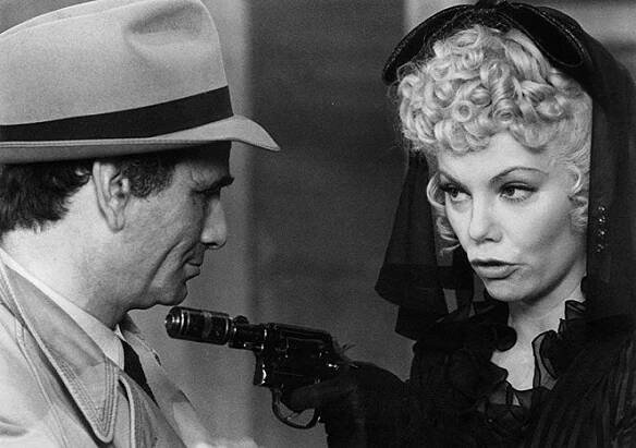 Laciný detektiv - Z filmu - Peter Falk, Marsha Mason