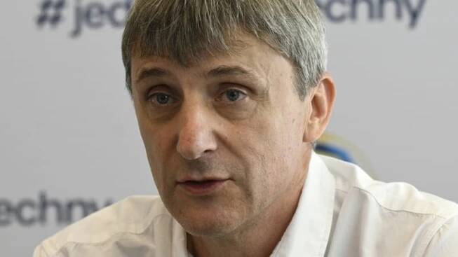 Petr Marek na tiskové konferenci svazu k mistrovství světa v Glasgow, 20. července 2023, Praha