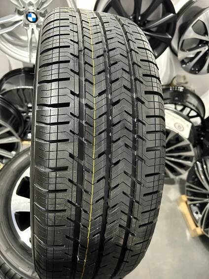 Originální letní kola 17 5x108 Toyota Proace Verso Michelin 215/60R17C Rozteč šroubů 5x108