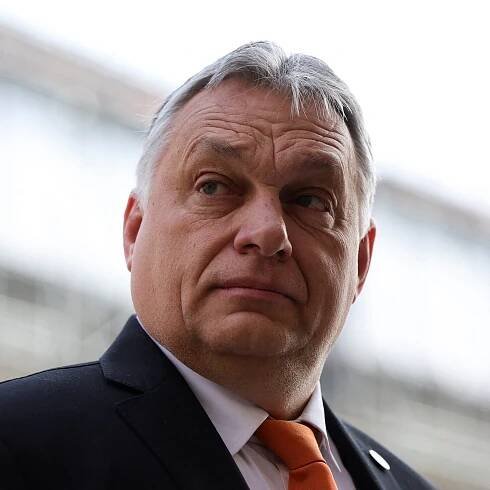 Orban asks for EU funds to help Hungary amid refugee crisis