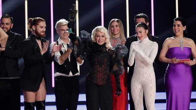 🇸🇪 Petra Mede and Malin Åkerman to Host Eurovision 2024 - Eurovoix