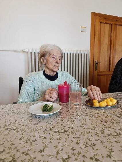 Návštěva pěveckého sboru z Borů - duben 2025 | Charitní domov Moravec