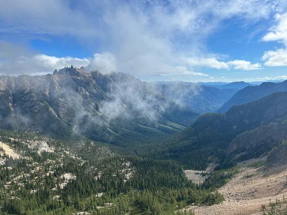 Přechod Pacific Crest Trail - putování Washingtonem a dokončení trailu - Rock Point