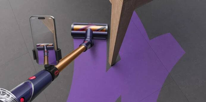 Dyson nasazuje na jarní úklid rozšířenou realitu. Ukáže, kde už jste vysávali a kde ještě ne