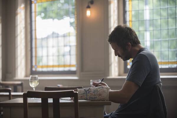 Zpráva o stavu manželství - Série 1 - Marathon - Z filmu - Chris O'Dowd