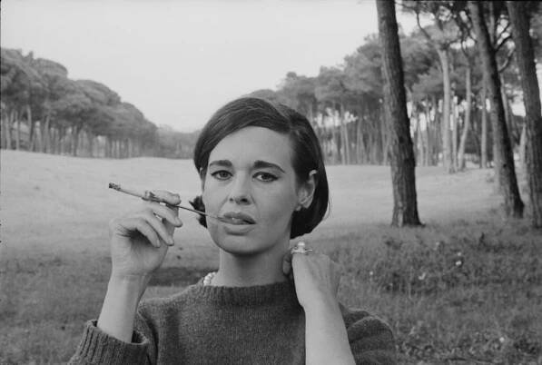 Socialite Gloria Vanderbilt modeled a new hairdo inspired by the 1961 film Last Year at Marienbad.