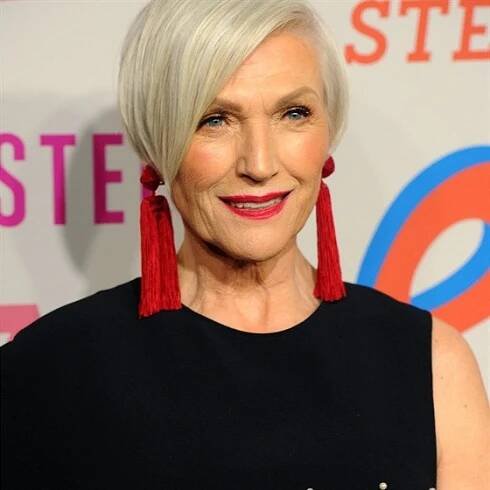 Maye Musk se pohybuje v modelingu déle než padesát let.