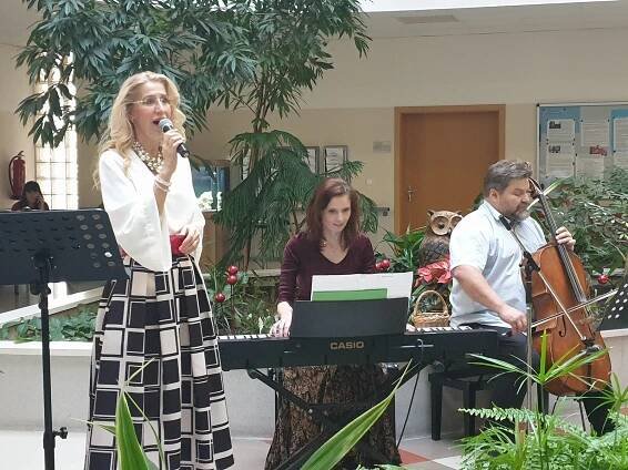 Dojemné setkání. Žáci ZUŠ Jedovnice odehráli Tříkrálový koncert v Senior centru