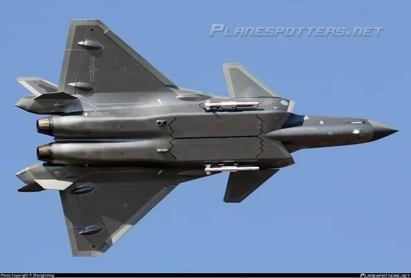 j 20 mighty dragon