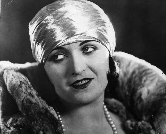 Pola Negri Facts