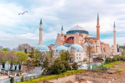 Istanbul na prodloužený víkend, letenky a ubytování od 3 302,-Kč