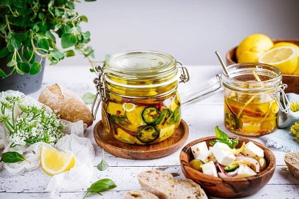 Kraj potravín | Nakladaná feta