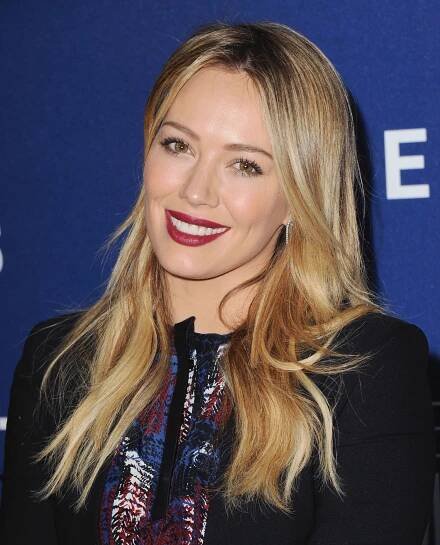 Hilary Duff Debuts New Turquoise Hair Color