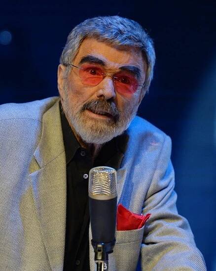 Zemřel oblíbený hollywoodský drsňák: Někdejšímu idolu žen Burtu Reynoldsovi (82) selhalo srdce