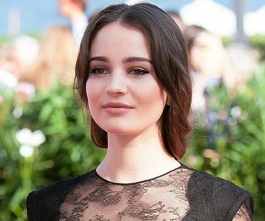 Aisling Franciosi Biography - Facts, Childhood, Family Life & Achievements
