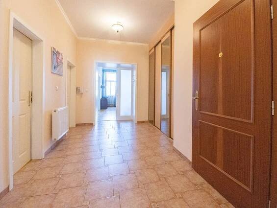 Prodej luxusního bytu 3+1 128 m2 v Praze 1, Masarykovo nábřeží | REALITY PRORADOST s.r.o 