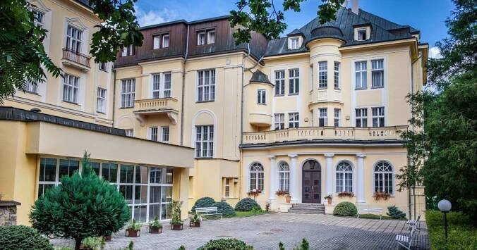Lázně Teplice nad Bečvou patří mezi nejstarší na Moravě. Proslavila je zázračná kyselka
