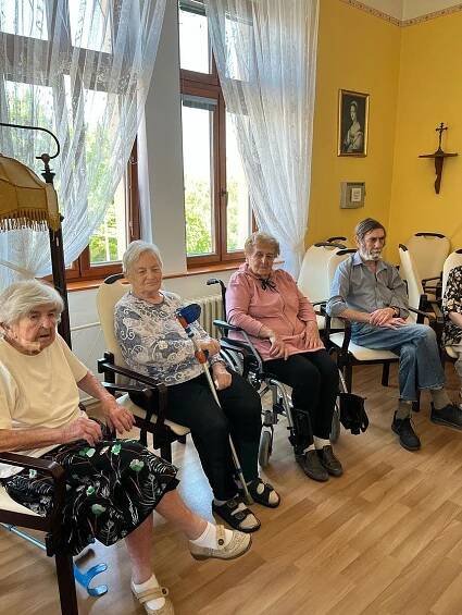Dobrovolnictví v domově pro seniory | Gymnázium Žatec