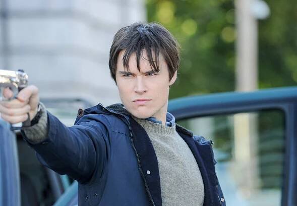 Stoupenci zla - Odlet - Z filmu - Sam Underwood